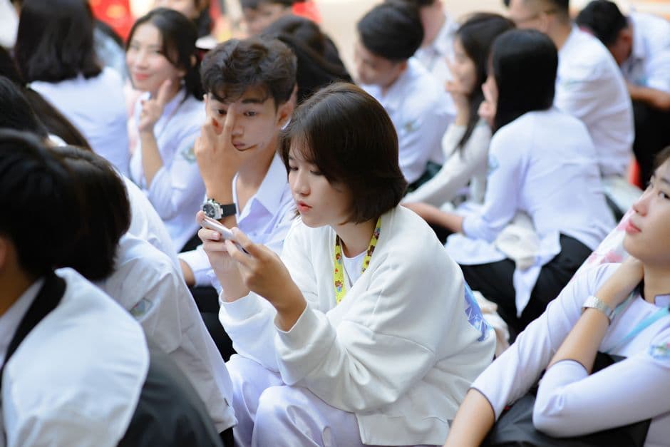 Essential Apps for Nepali Students: Your 2026 Digital Toolkit